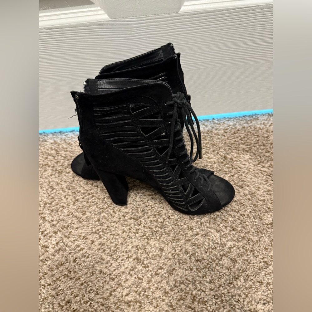Suede black heels